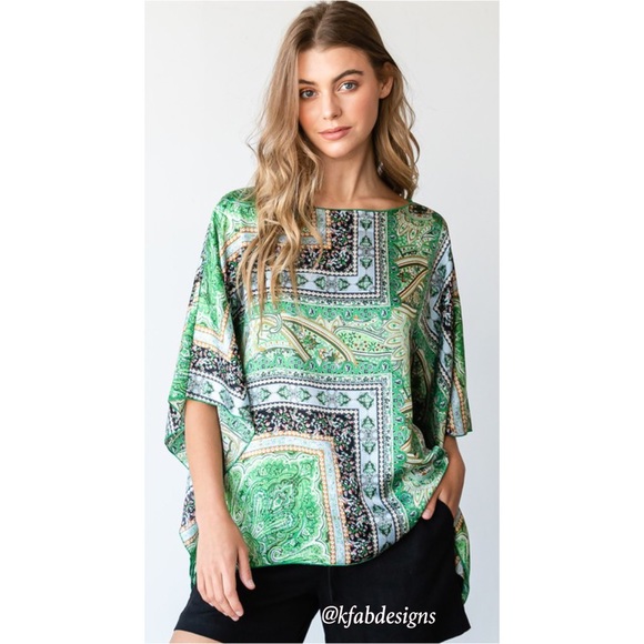 LAST 1! Gorgeous Abstract Print Green Multi Half Sleeve Silky Top! - Picture 2 of 6